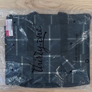 Thirty one zip top organizing utility tote